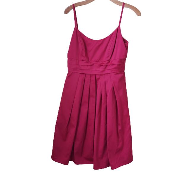 2 For $5 Sale David’s Bridal Berry Spaghetti Strap Cocktail Dress Size 6 - Picture 13 of 13